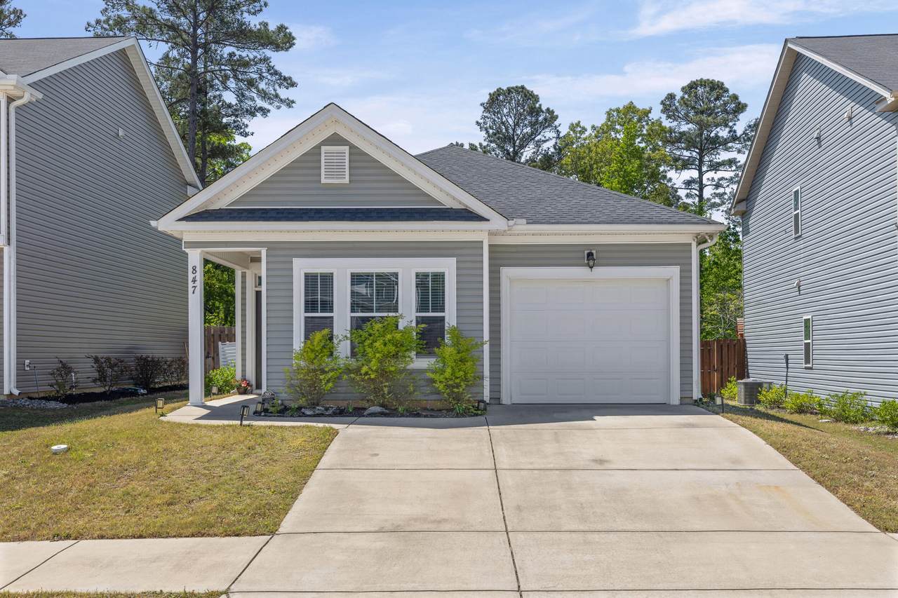 847 Elsie Drive - Photo 1