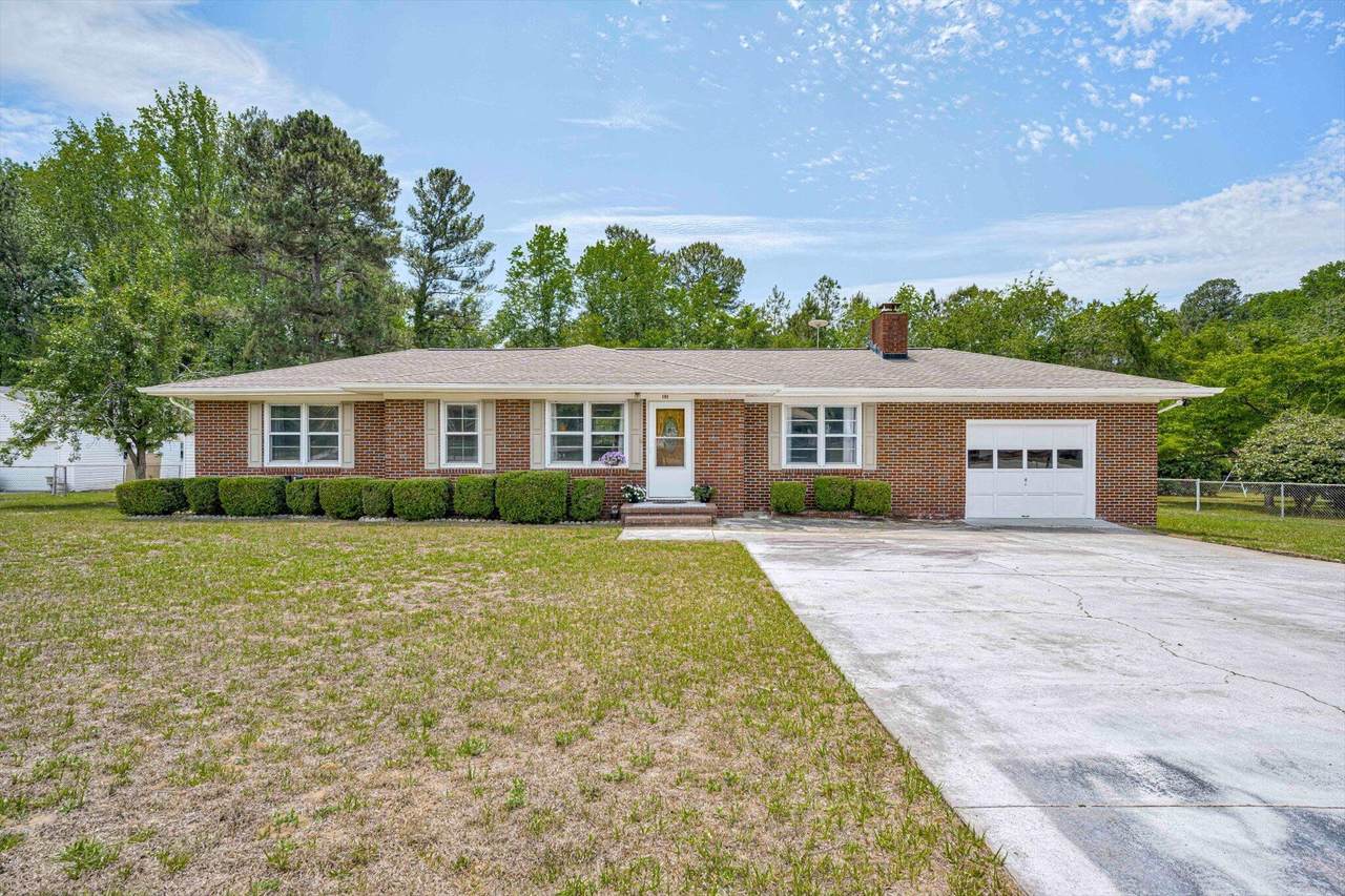 121 Northwest Drive - Photo 1