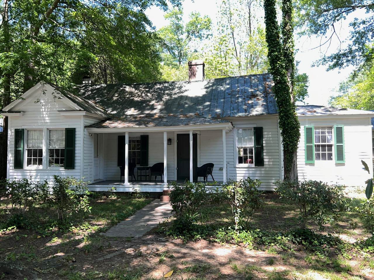 524 Colleton Avenue - Photo 1