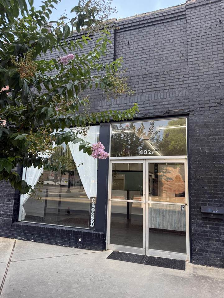 404 Calhoun Street - Photo 1