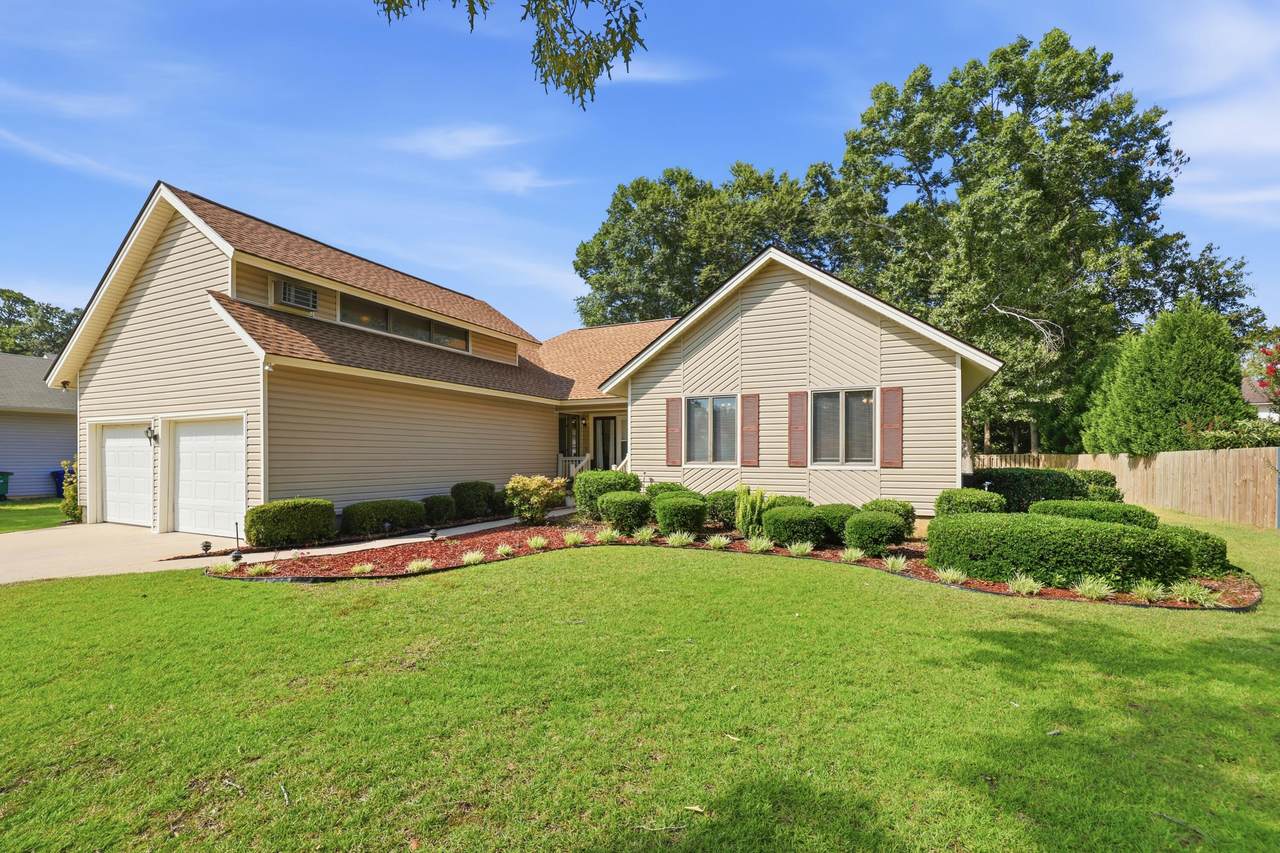 206 Gatewood Drive - Photo 1