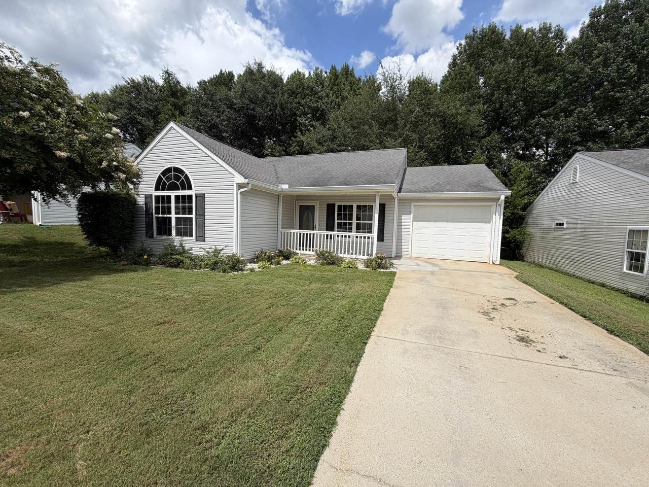 219 Long Creek Drive - Photo 1