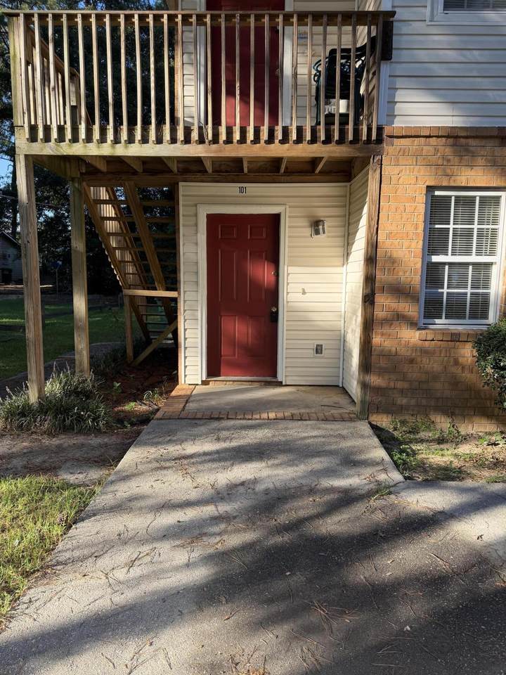 1548 Hamilton Drive - Photo 1