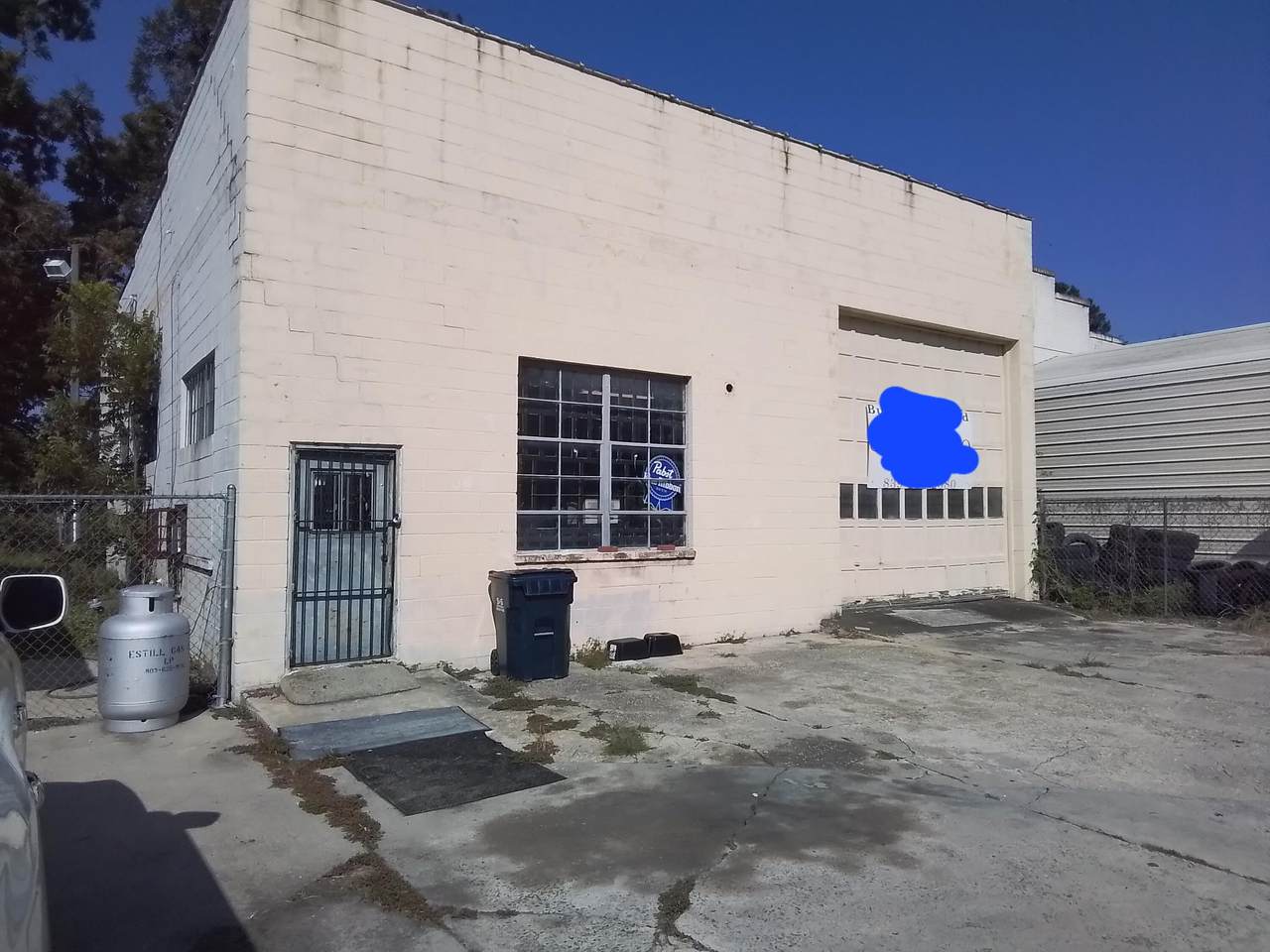 424 Hampton Avenue - Photo 1