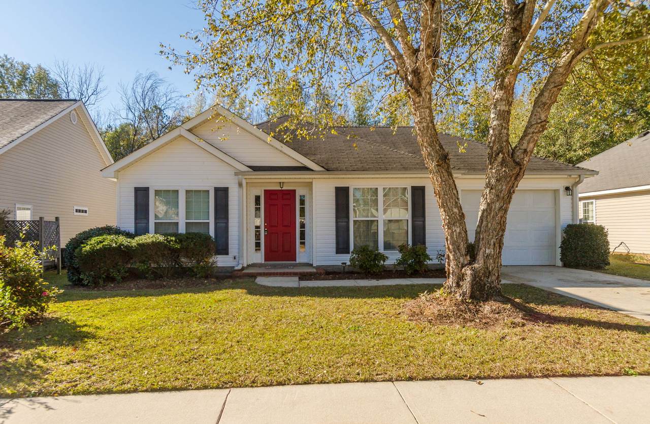 140 Firethorn Drive - Photo 1