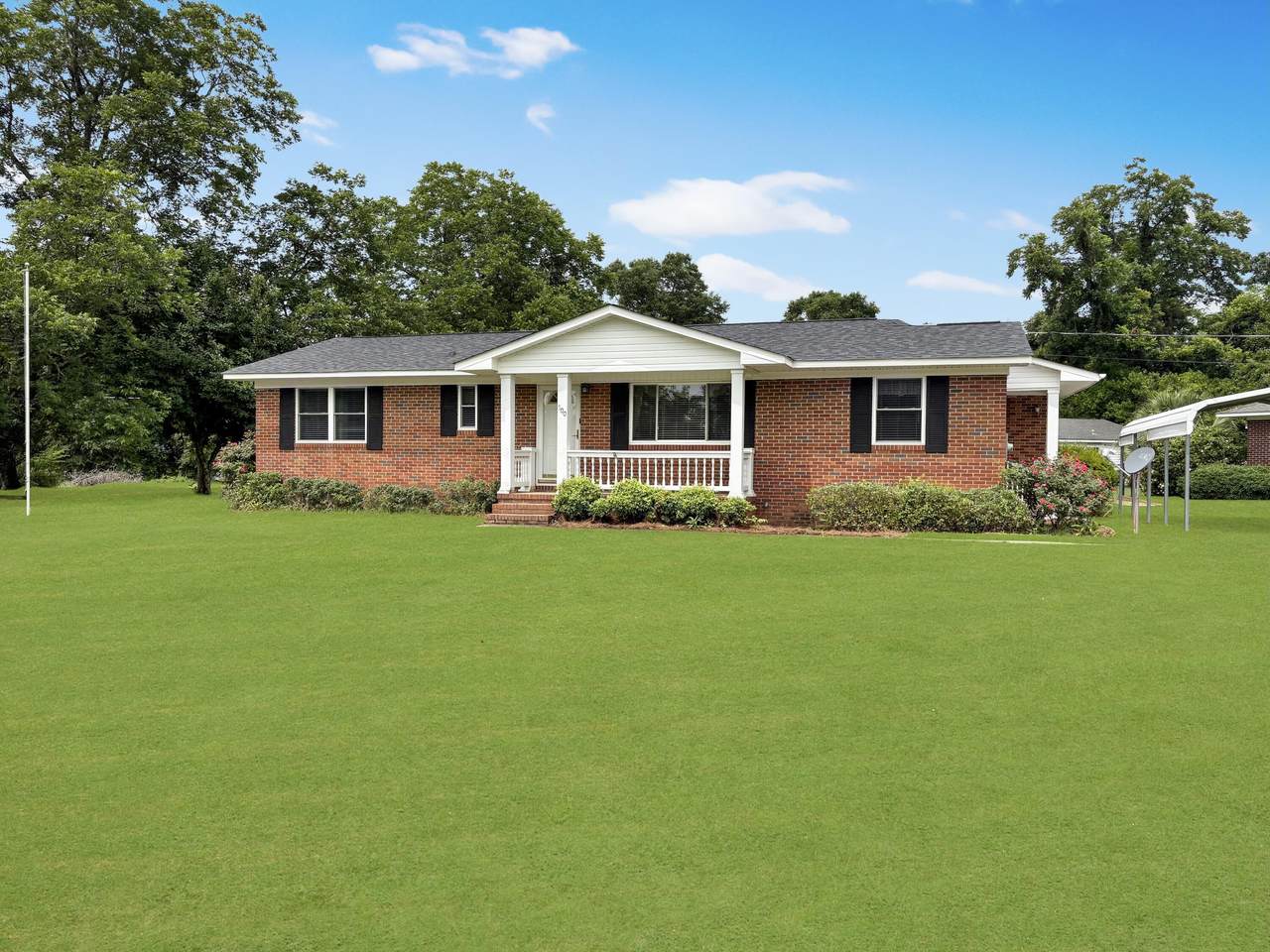 500 Highland Circle - Photo 1
