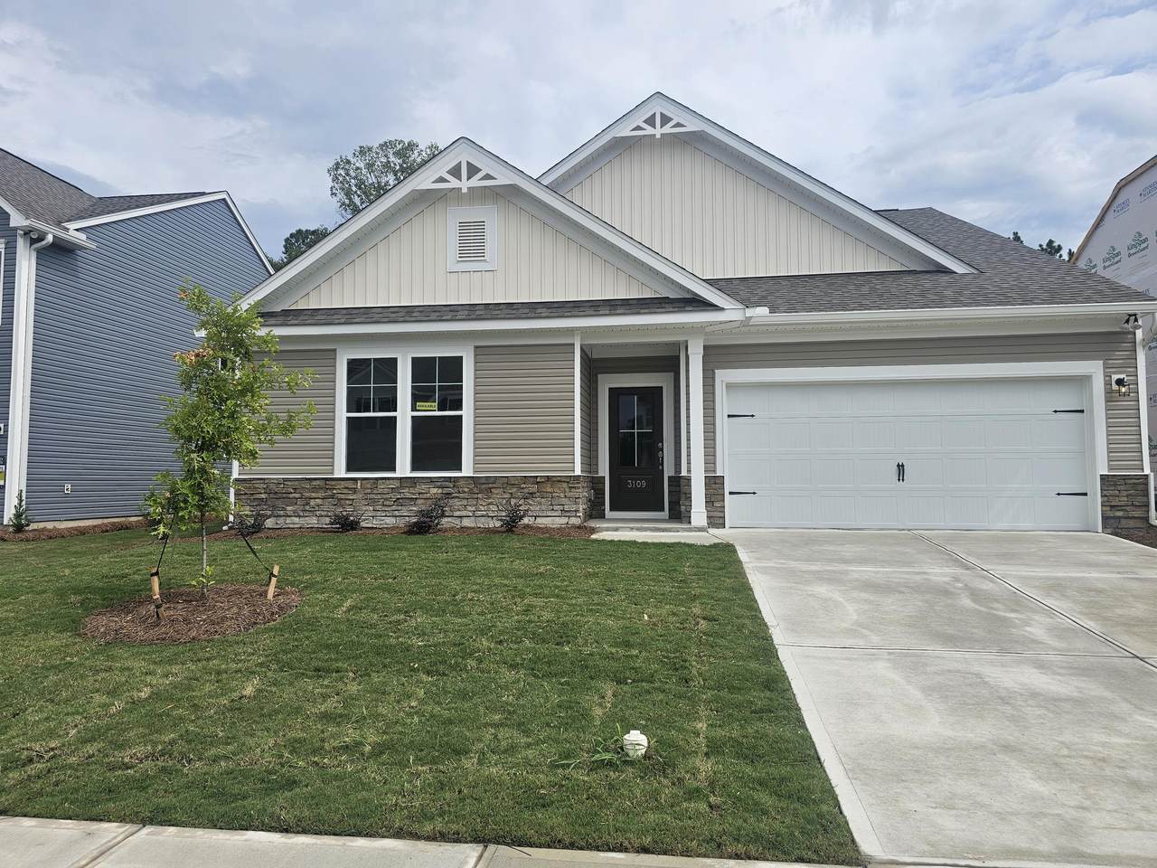 3109 Blenheim Court - Photo 1