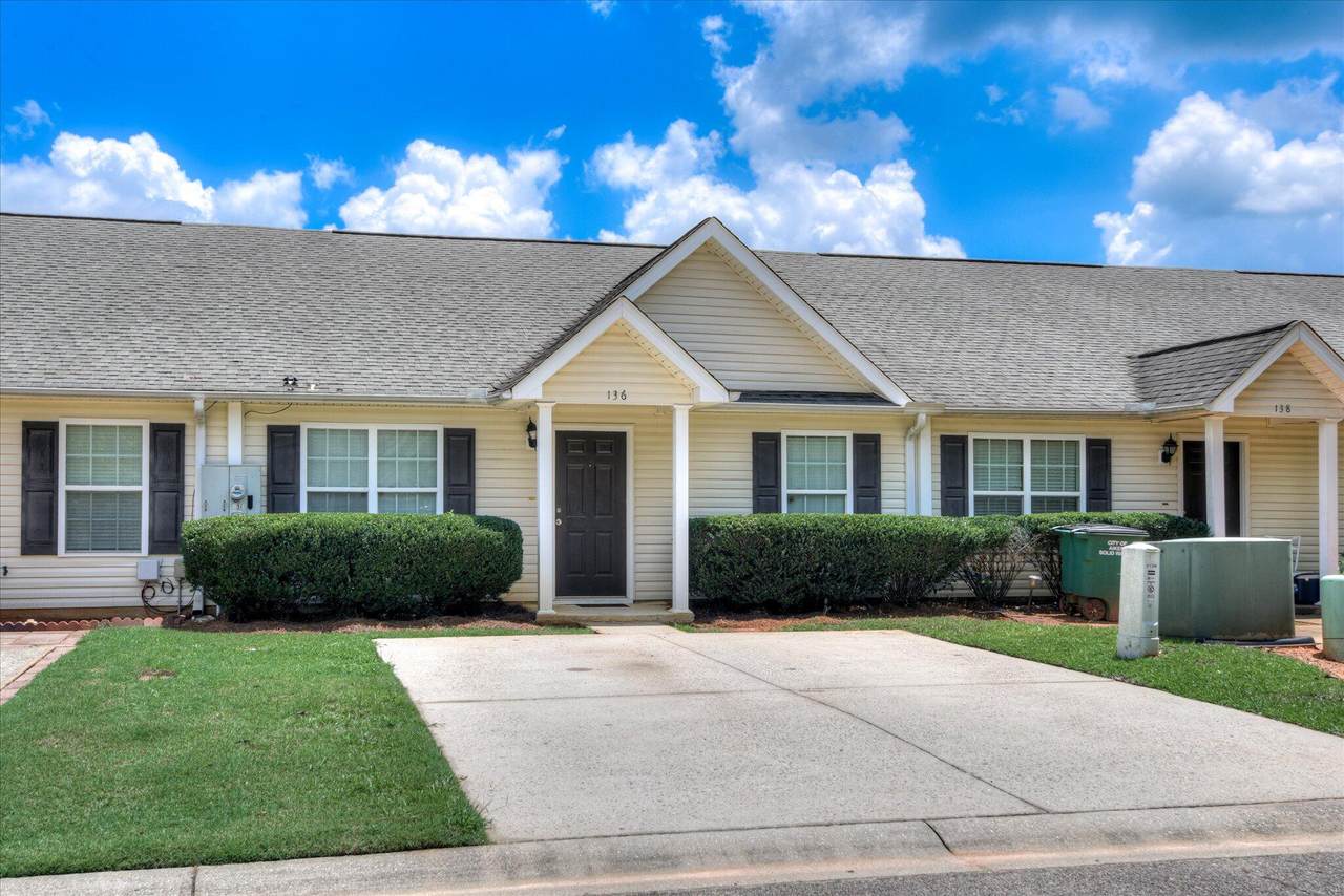 136 Photinia Drive - Photo 1