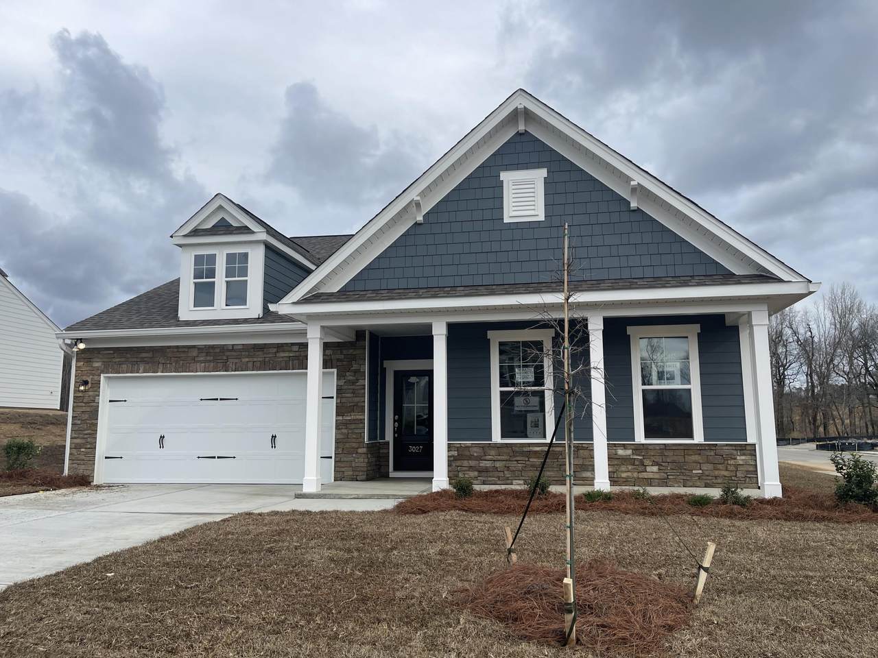 3027 Dale Street - Photo 1