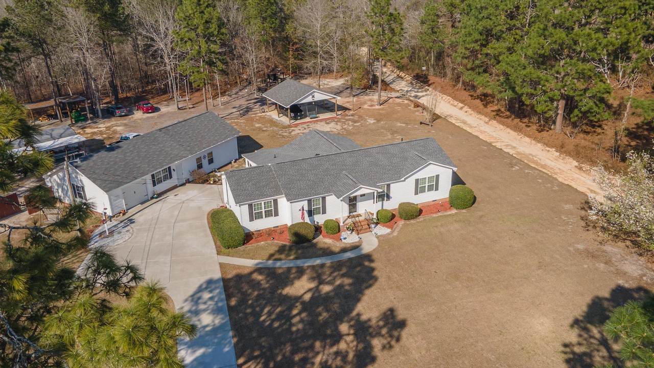 1975 Williston Road - Photo 1