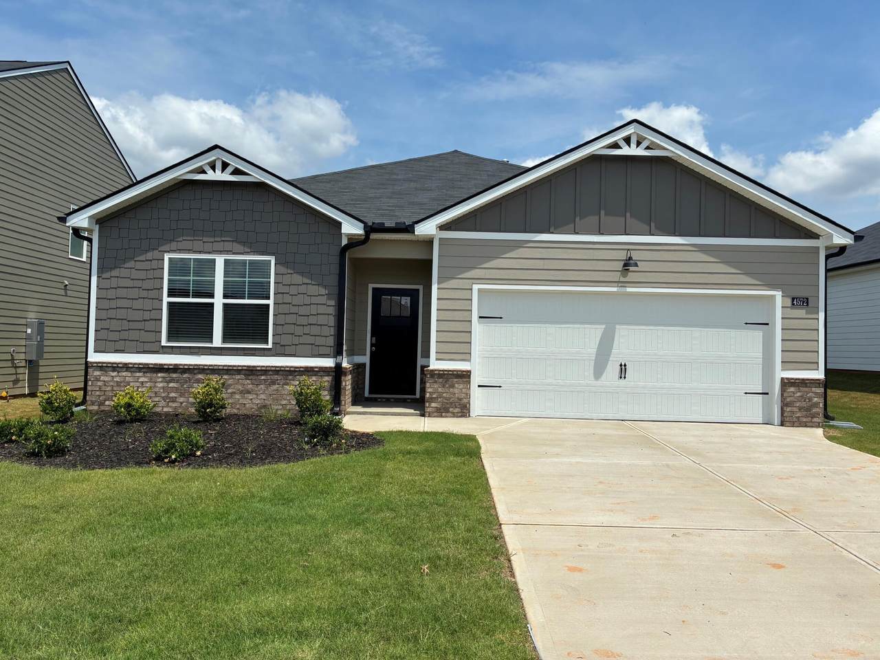 4572 Crimson Pass - Photo 1