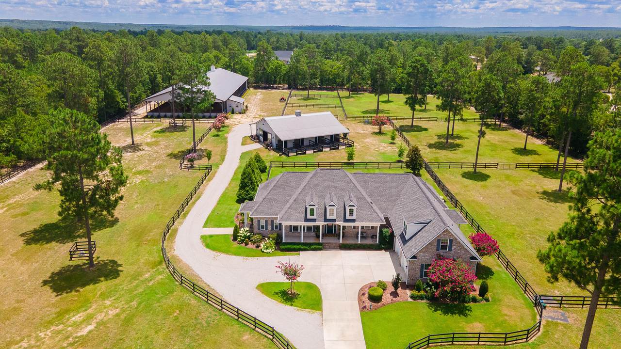 160 Dasher Circle - Photo 1