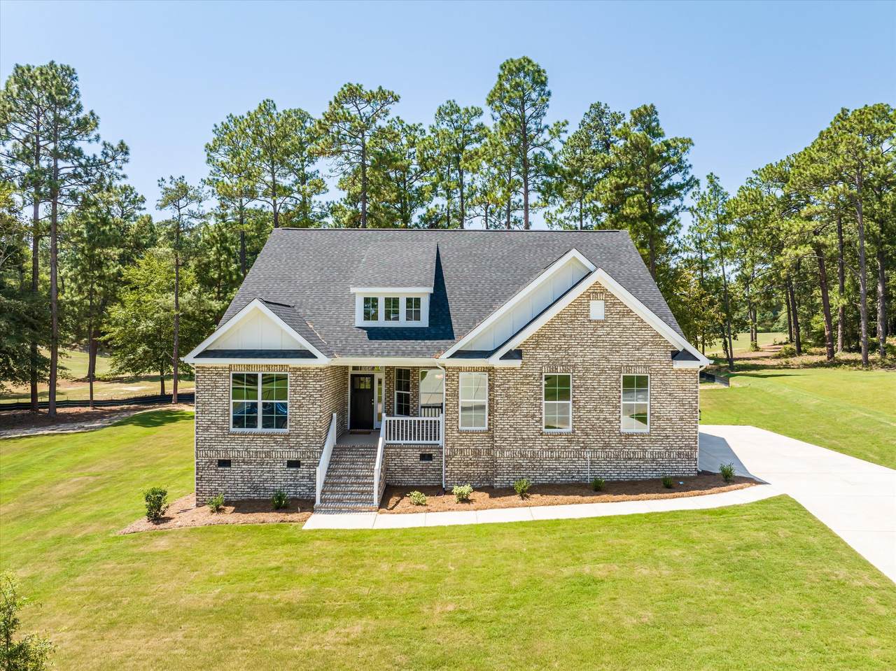 1121 Birdie Place - Photo 1