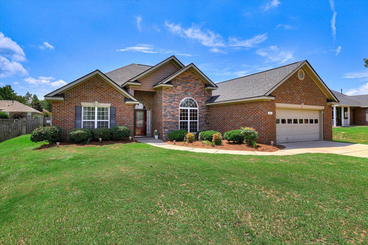 843 Wickham Drive - Photo 1
