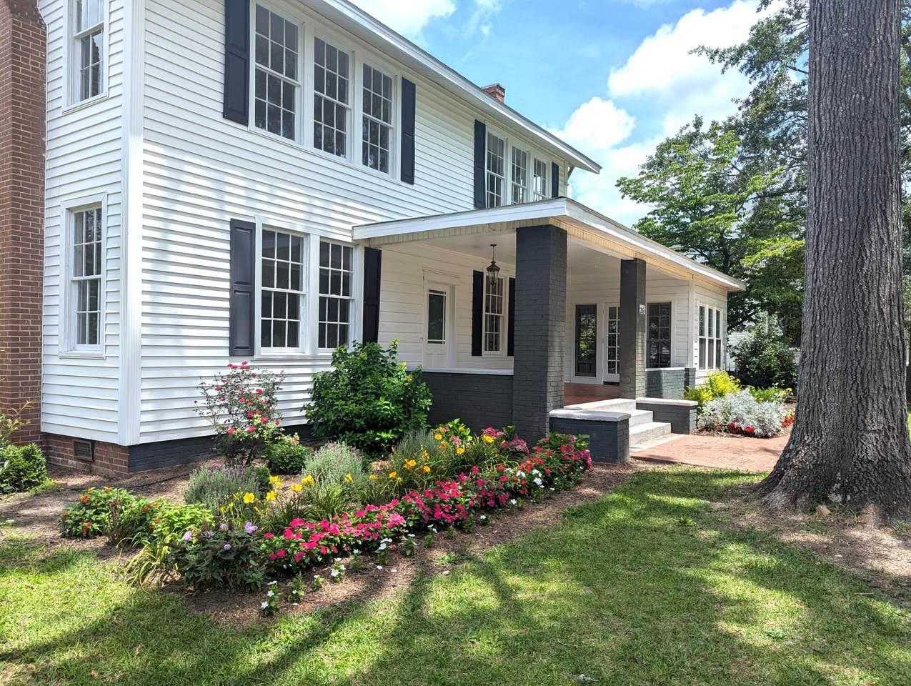 206 Calhoun Street - Photo 1