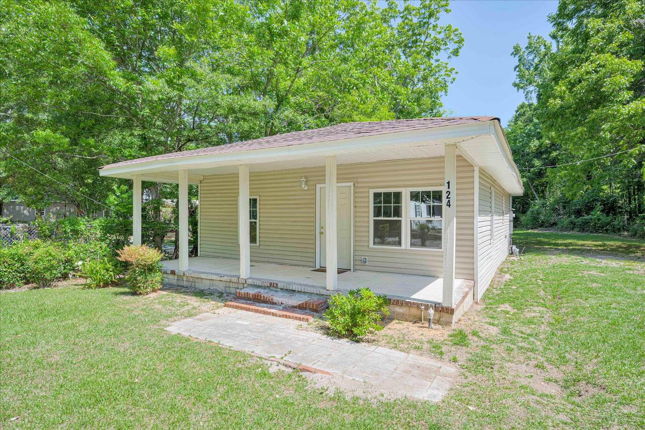 124 West Street - Photo 1