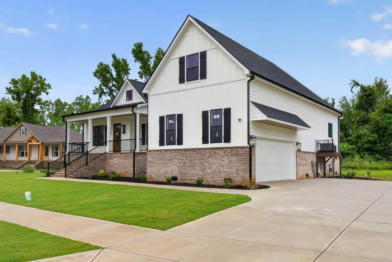 https://bt-photos.global.ssl.fastly.net/aiken2/1280_boomver_6_219489-2.jpg