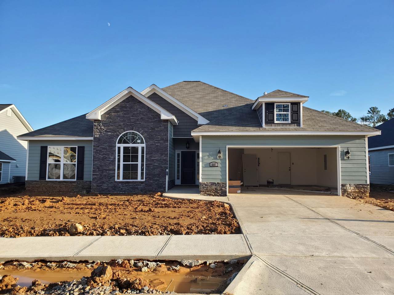 227 Bonhill Street - Photo 1