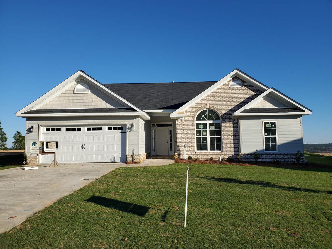 1089 Archard Street - Photo 1
