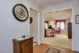9 Saint Andrews Way - Photo 4