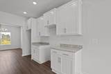 210 Shingle Oak Garden - Photo 17