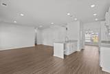210 Shingle Oak Garden - Photo 19