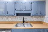 305 Manchester  Court - Photo 7