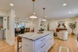 933 Whitehall Place - Photo 10