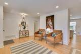 933 Whitehall Place - Photo 3