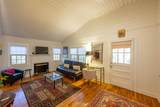 566 Newberry Street - Photo 3