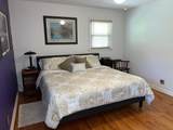 727 Banks Terrace - Photo 18
