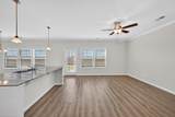 255 Mansell - Photo 6