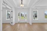 252 Devereux Drive - Photo 3