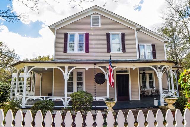 207 Colleton Avenue - Photo 1