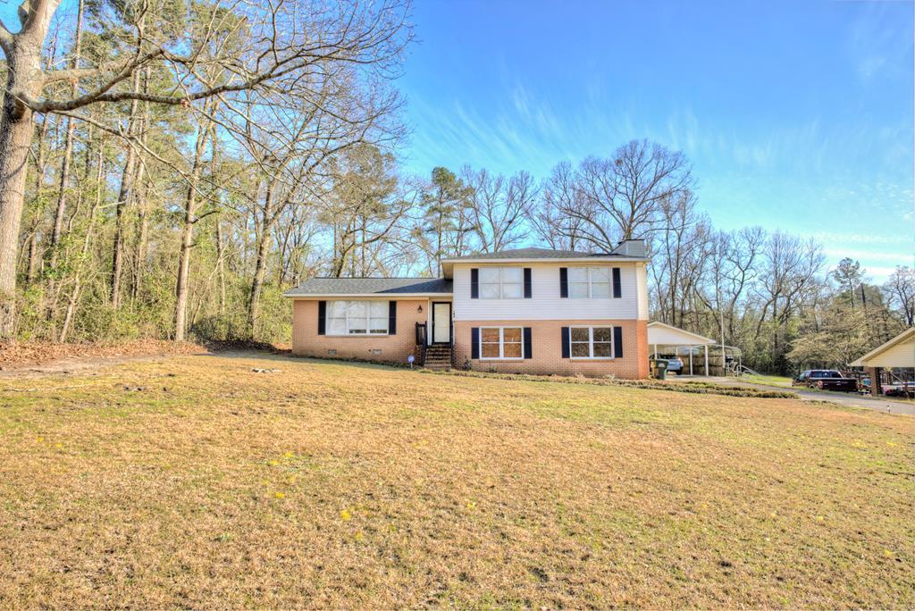 102 Laurel Drive - Photo 1
