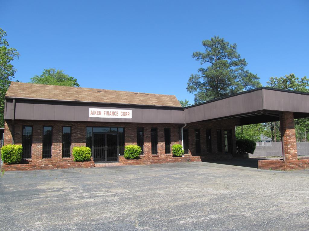 750 Richland Avenue E. - Photo 1