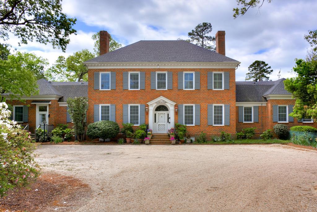 550 Mead Avenue - Photo 1