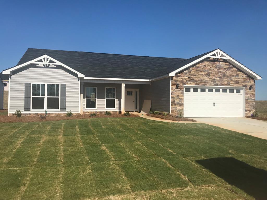 212 Almond Dr - Photo 1