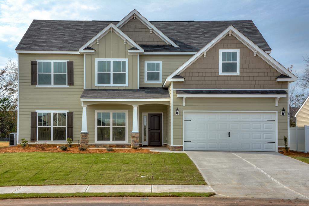 215 Almond Dr - Photo 1