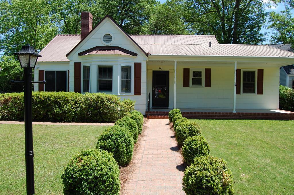 342 Marion Street - Photo 1