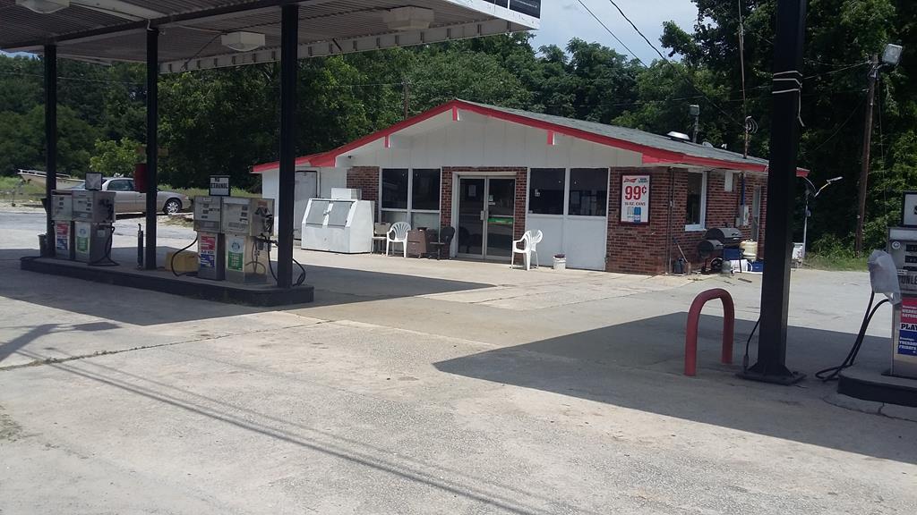 266 Lee St. - Photo 1