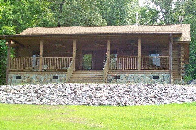 195 Laurel Heights Drive - Photo 1