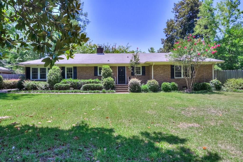 215 Barnard Ave - Photo 1