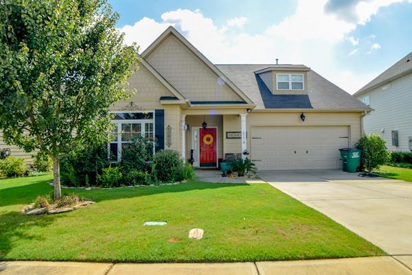 114 Sierra Drive - Photo 1