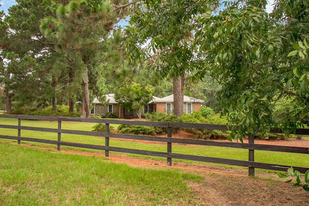 555 Kimball Pond Road - Photo 1