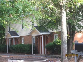 142-148 Chalet North Court - Photo 1