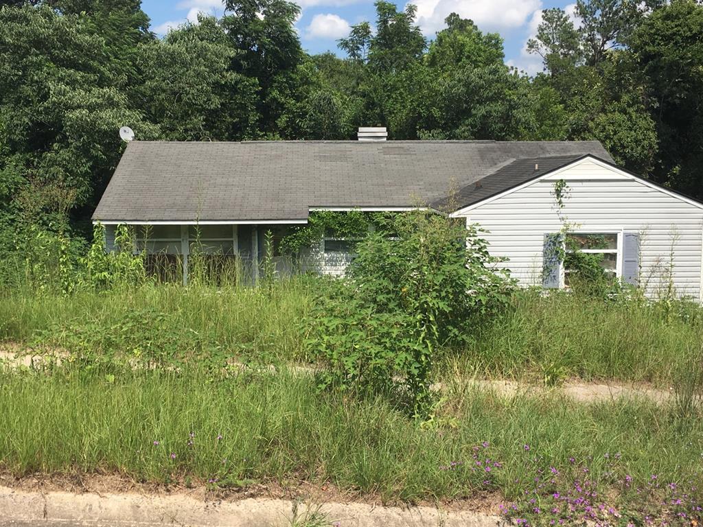 645 Hutchinson Drive - Photo 1