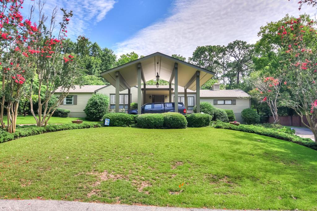 904 Wildwood Rd - Photo 1