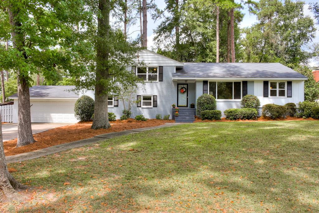 906 Holliday Drive - Photo 1