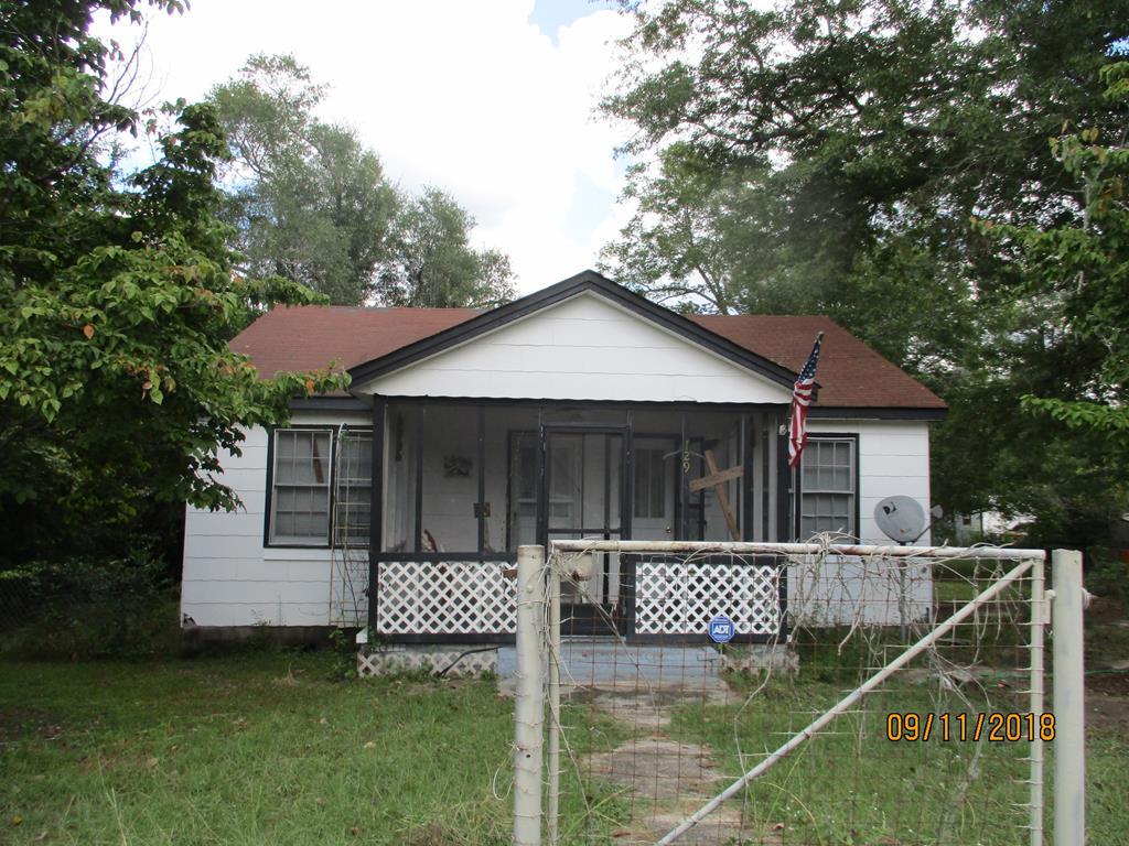 129 Chaffee St - Photo 1